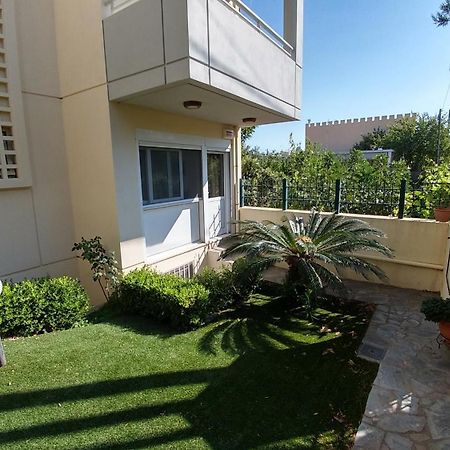 Cozy Apartments Near The Airport Артемида Екстериор снимка