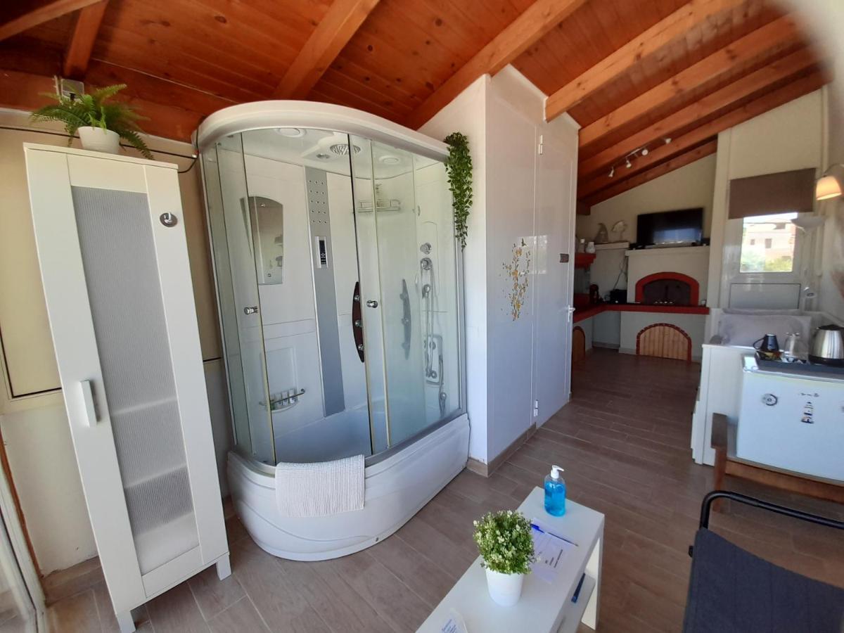Cozy Apartments Near The Airport Артемида Екстериор снимка