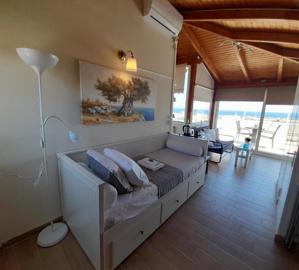 Cozy Apartments Near The Airport Артемида Екстериор снимка